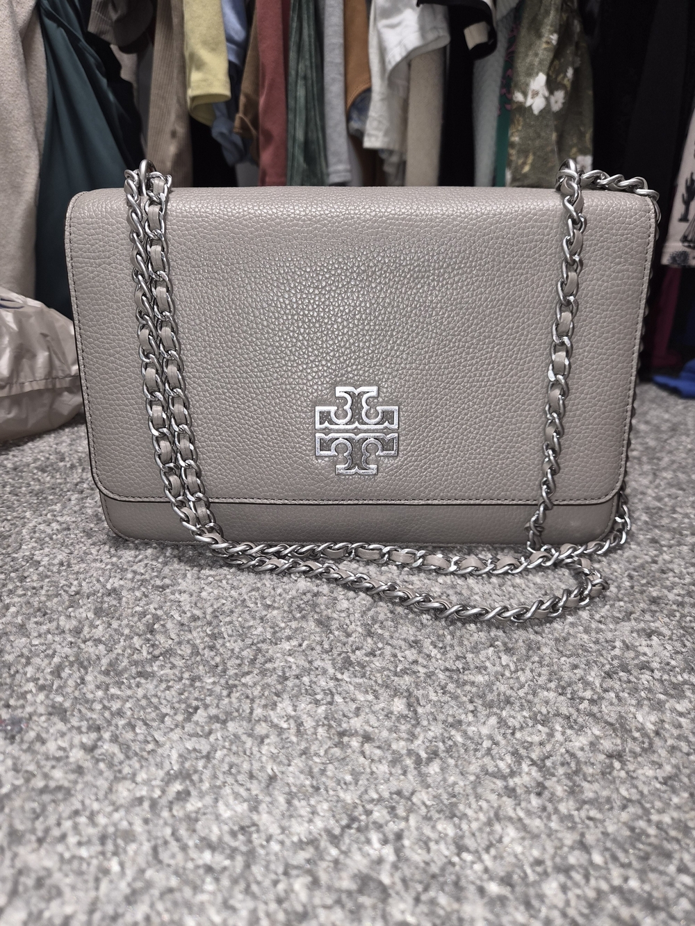 Tory Burch Pebbled Leather Chain Shoulder Bag in Taupe